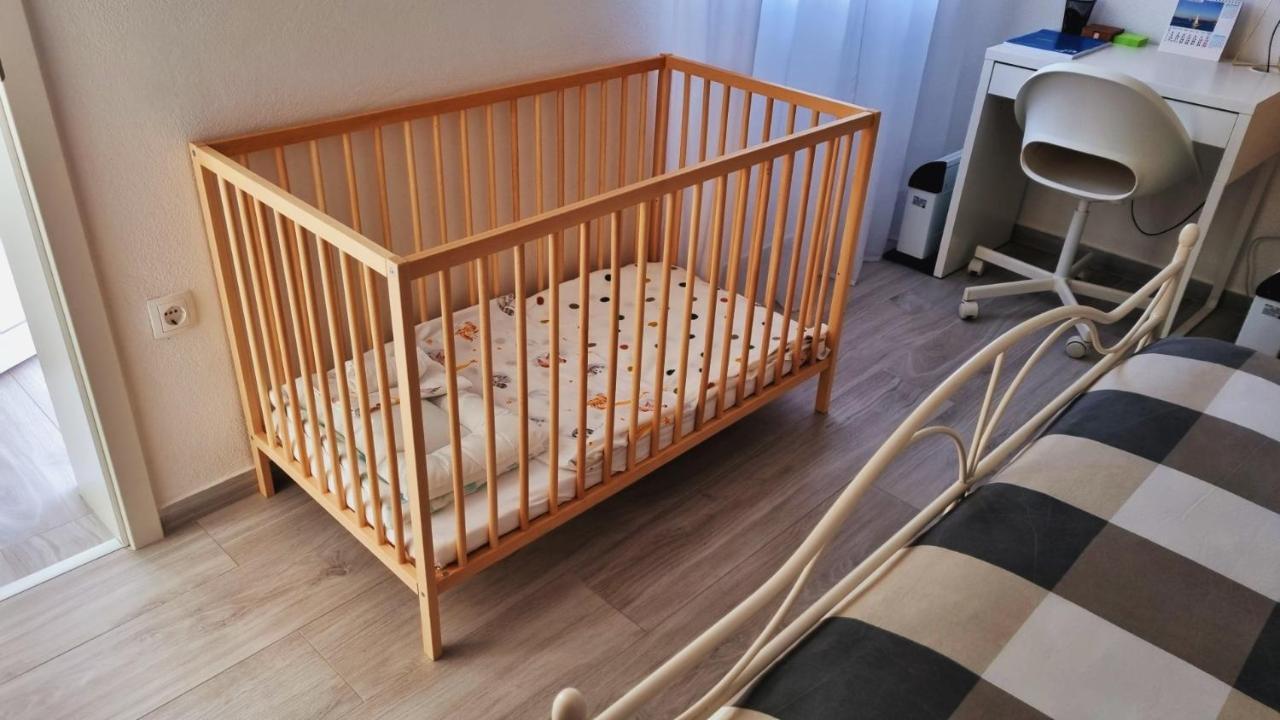 Beach House Oasis Villa Livak Каштела Экстерьер фото