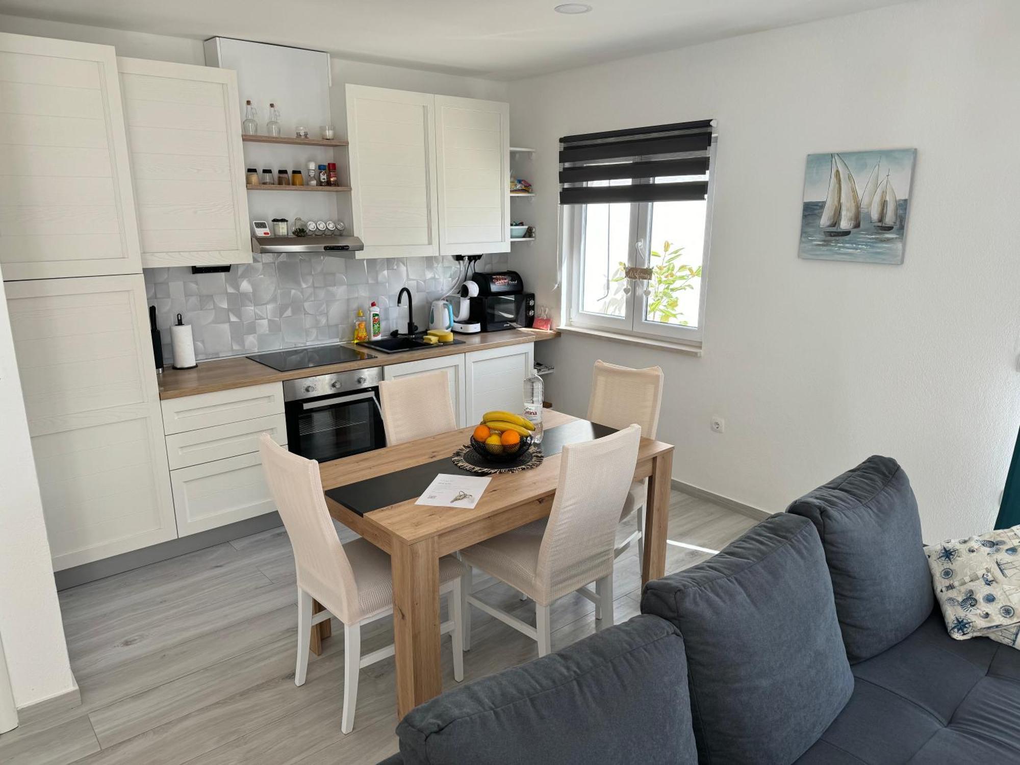 Beach House Oasis Villa Livak Каштела Экстерьер фото