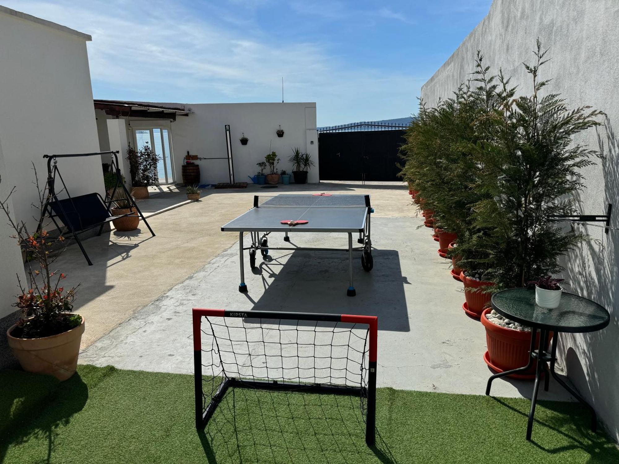 Beach House Oasis Villa Livak Каштела Экстерьер фото