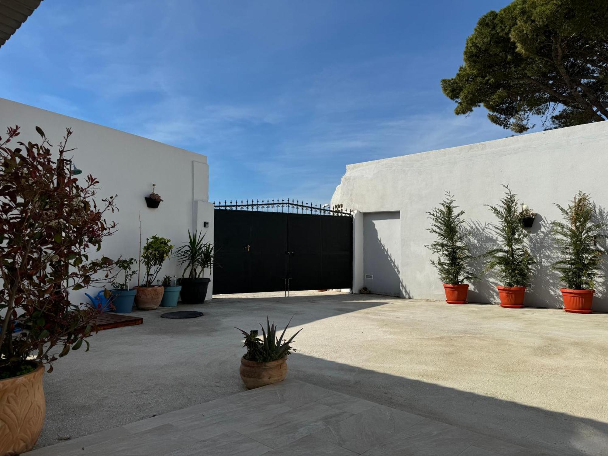 Beach House Oasis Villa Livak Каштела Экстерьер фото