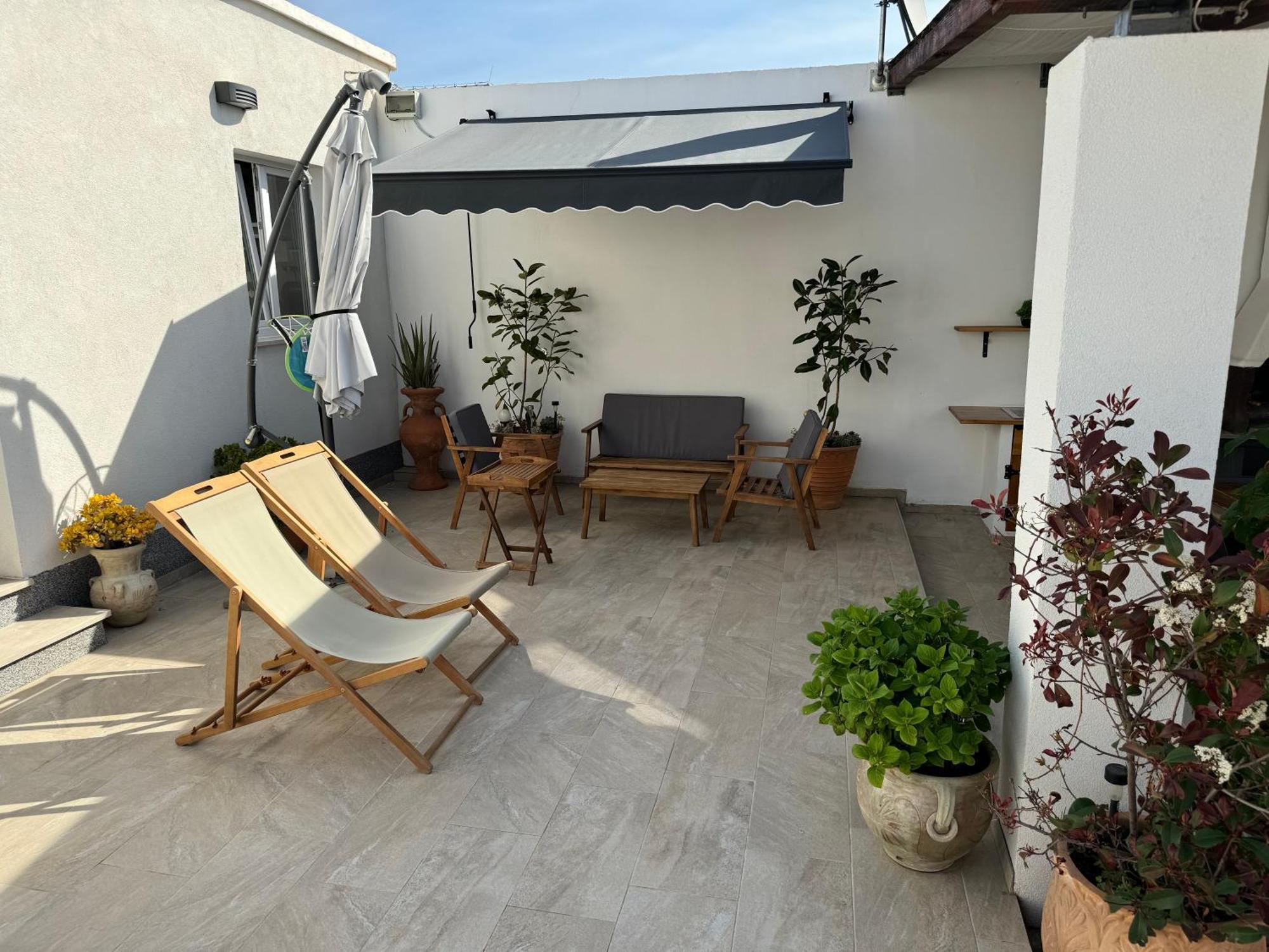 Beach House Oasis Villa Livak Каштела Экстерьер фото