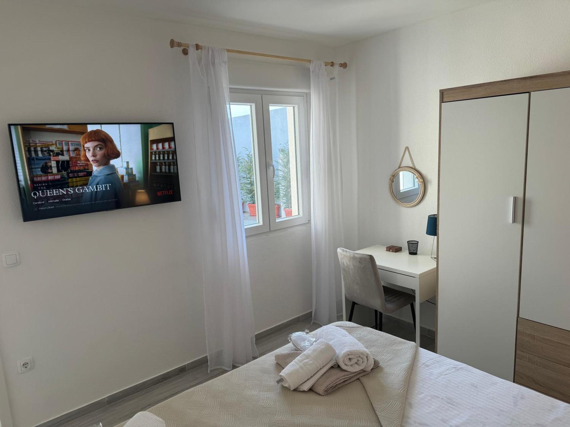 Beach House Oasis Villa Livak Каштела Экстерьер фото