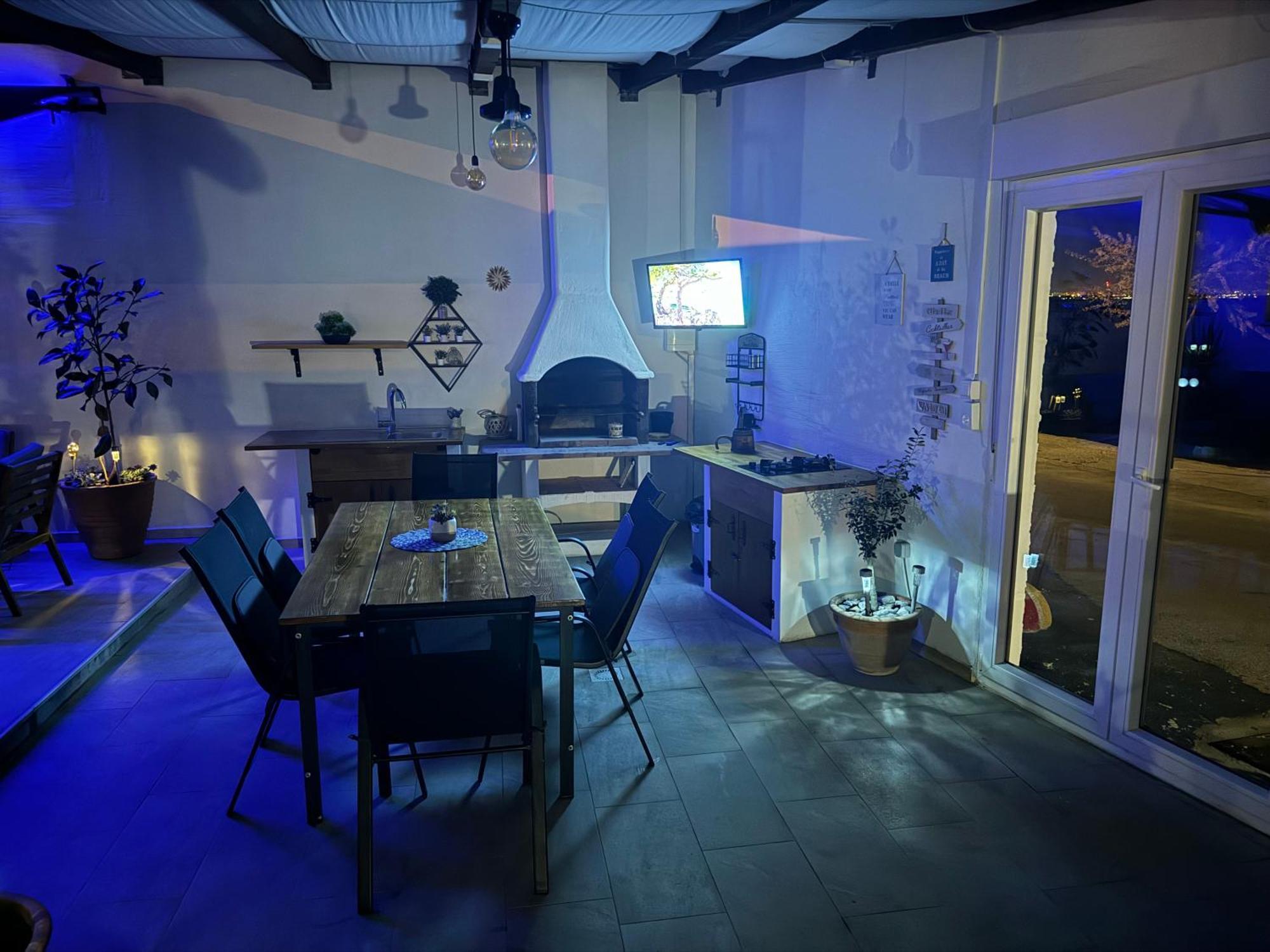 Beach House Oasis Villa Livak Каштела Экстерьер фото